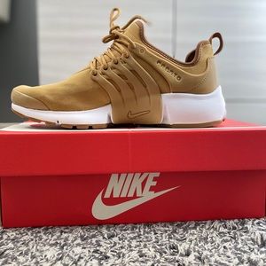 Women’s Nike Air Prestos